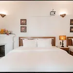 Humi Hotel
